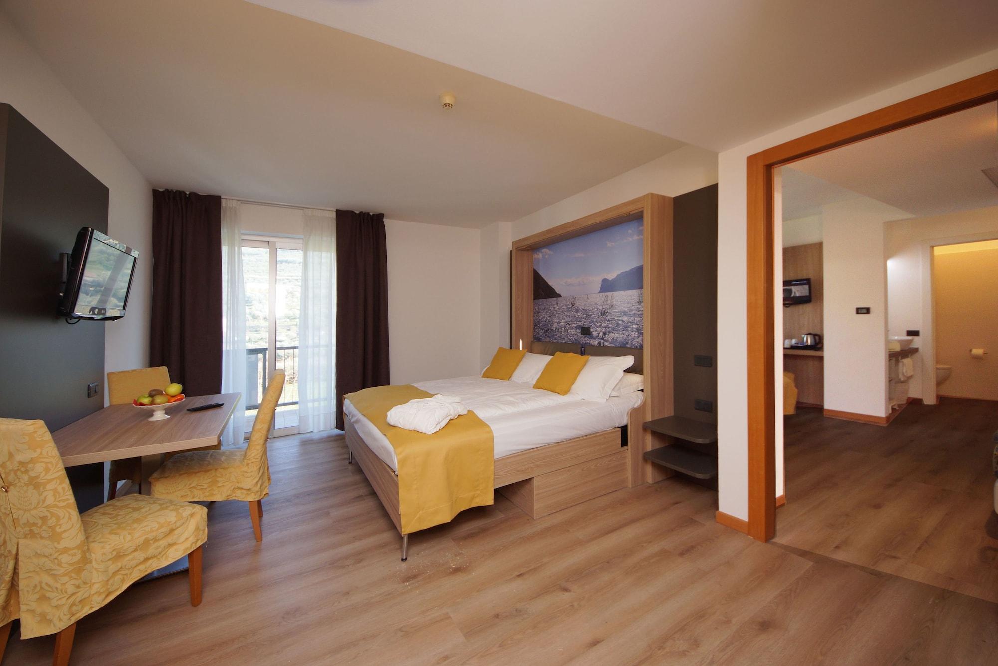 Ambassador Hotel 3*